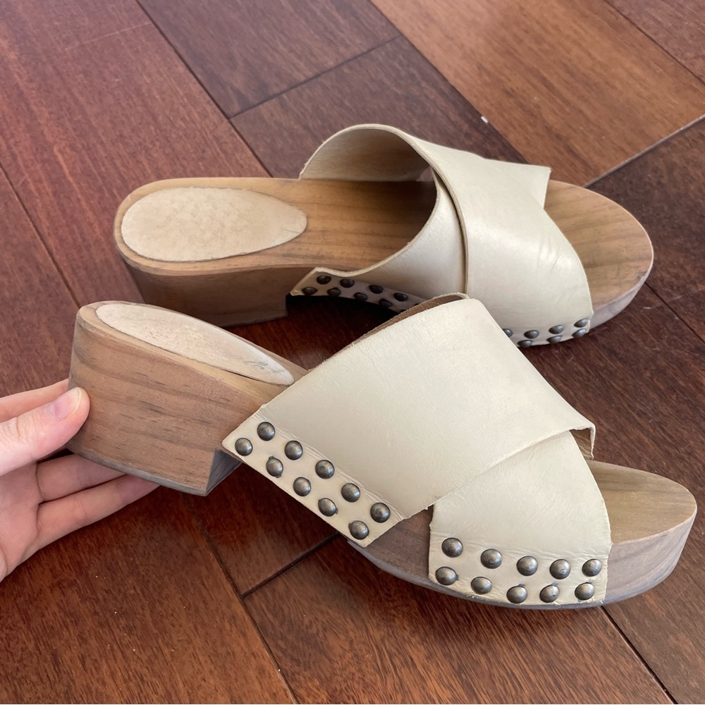 Free People Wooden Women's Cream Studded Mules Block Heel Brown Size 38